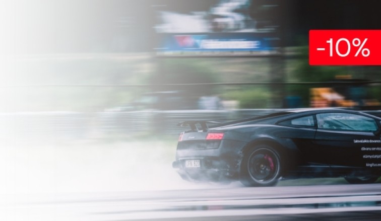 Lamborghini<br>-ajopaketti