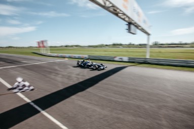 Formula 1 -ajoelämys Alastaron moottoriradalla