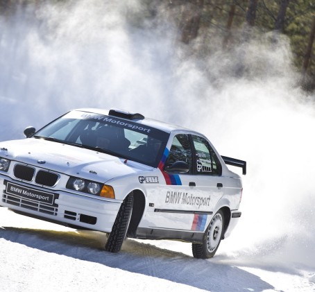 Rallikoulu BMW ralliautolla neljälle | Hyvinkää