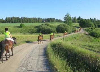 Maastoratsastus kahdelle | Marttila