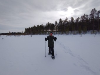 Lumikenkäilyretki neljälle Oulun Pilpasuolla