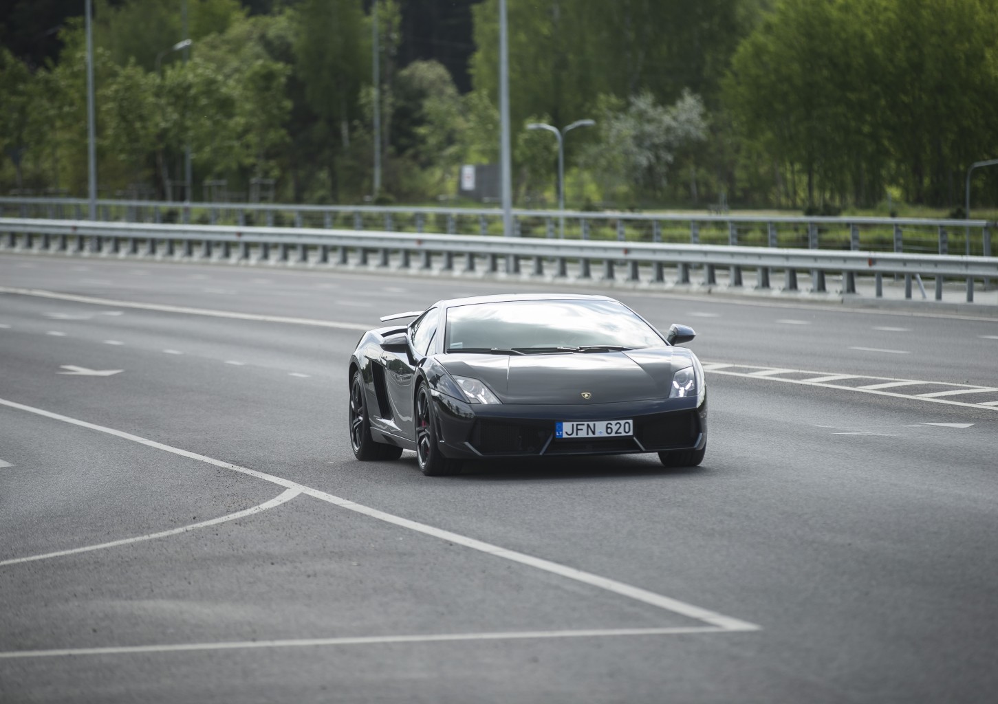 Lamborghini VIP-ajoelämys ajoradalla