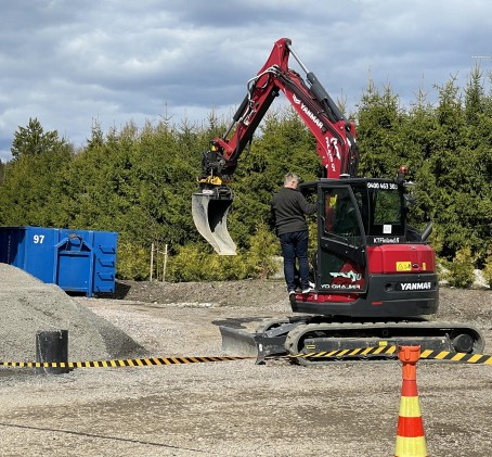 Kaivinkone-elämys neljälle Pajulan XL hiekkalaatikolla (60 min) | Järvenpää