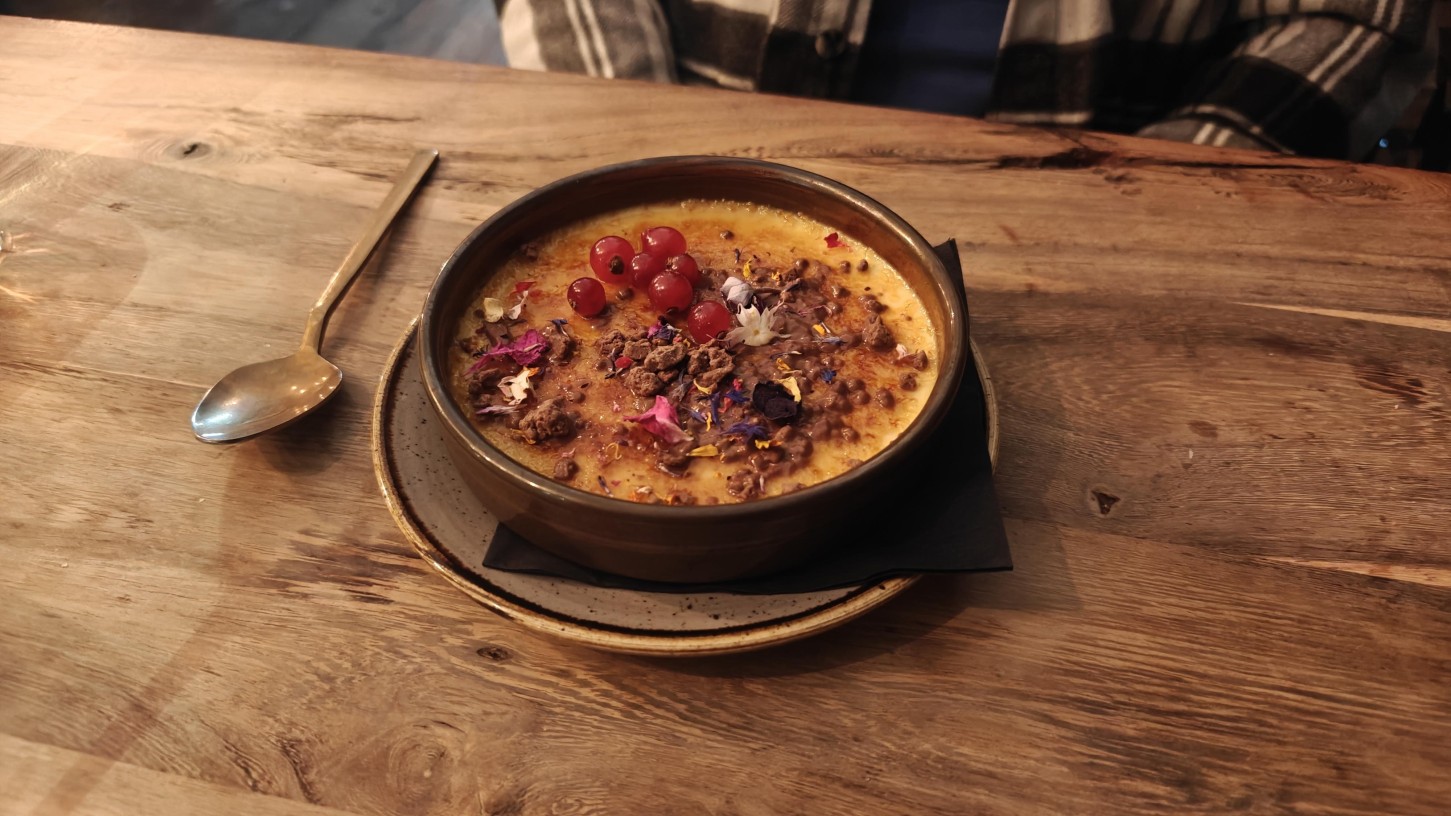 Ruokaelämys Burgers & Wine -ravintolassa 25 € | Helsinki