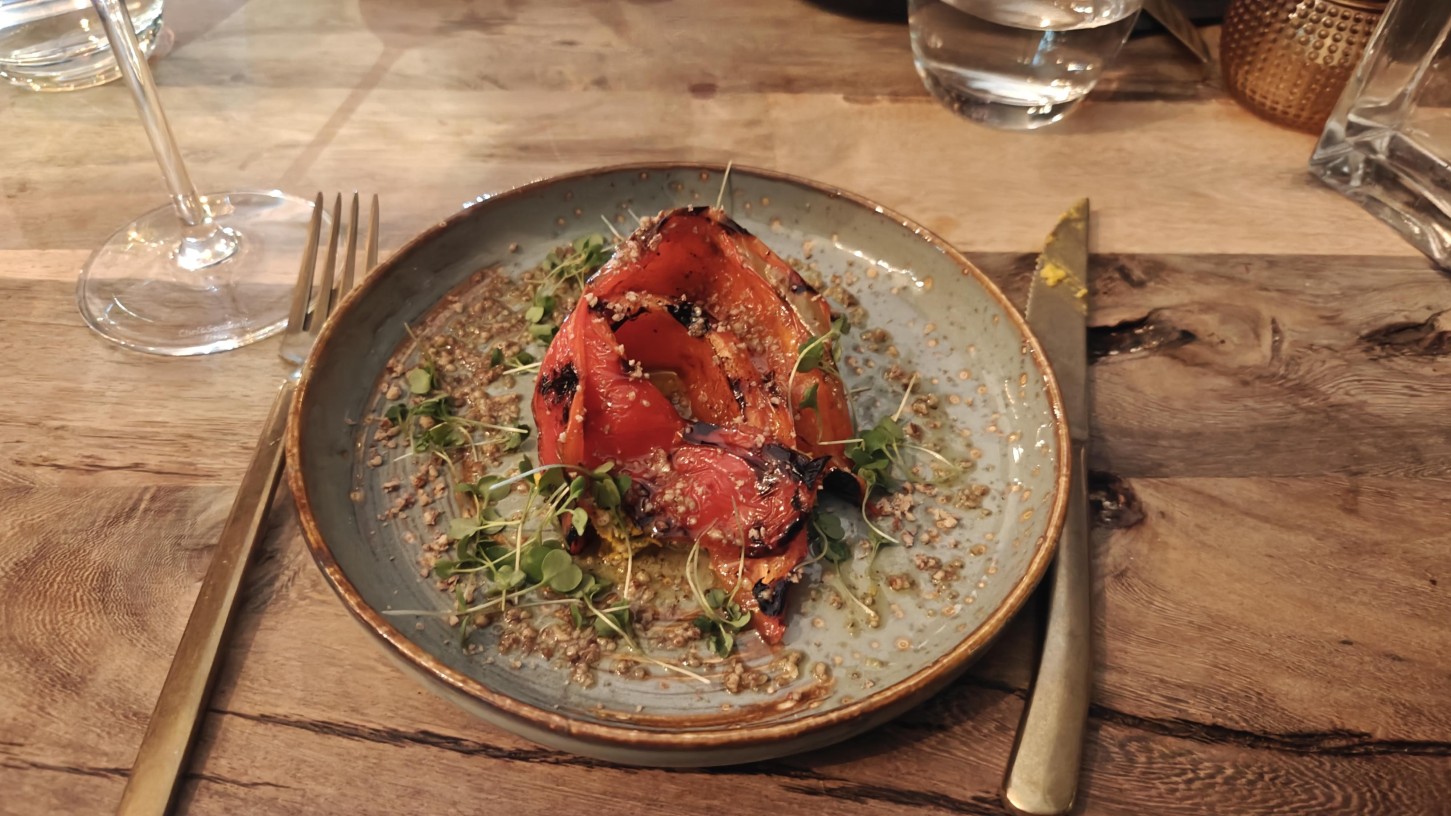 Ruokaelämys Burgers & Wine -ravintolassa 100€ | Helsinki