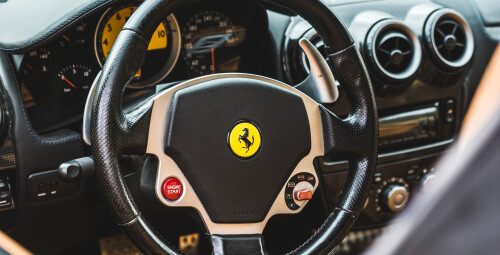 Ferrari sisältä