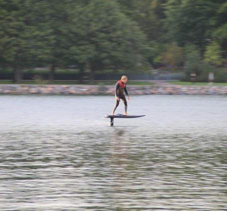 License to fly - eFoil alkeiskurssi kahdelle | Helsinki