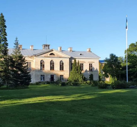 Yhden yön Loft-majoitus Kalle Palanderin maalaiskartanon mailla, 1-6 henkilöä | Viro