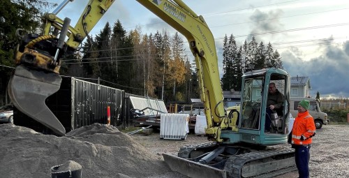 Kaivinkone-elämys Pajulan XL hiekkalaatikolla (30 min) | Järvenpää