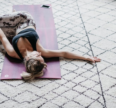 1 kk jäsenyys rentoutujalle - Yogaia | Online