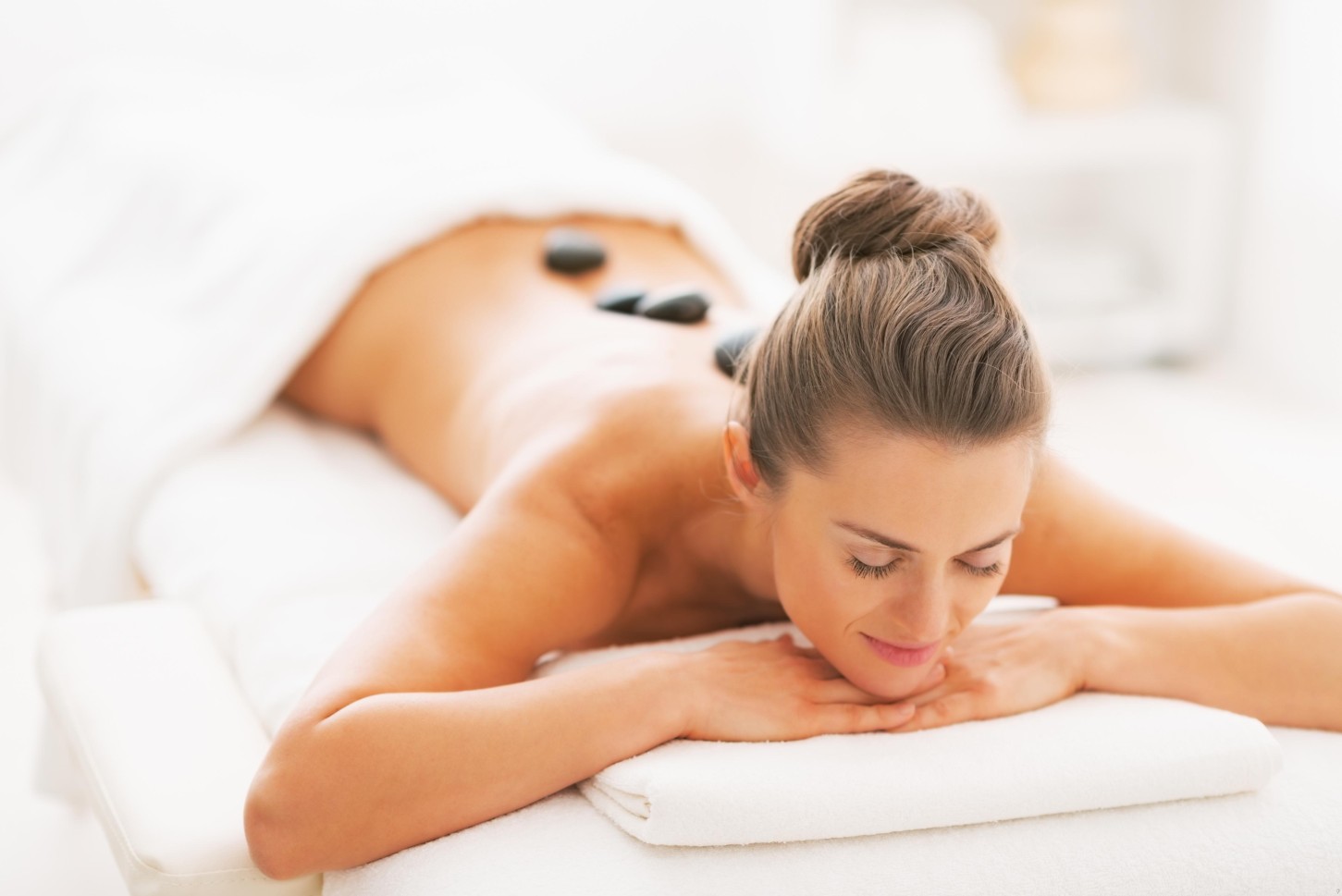 Kuumakivi- tai öljyhieronta kahdelle | Turku