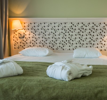 Kevät- ja syyskauden majoitus Standard-huoneessa kahdelle (1 yö) - Hotel Jurmala Spa | Latvia