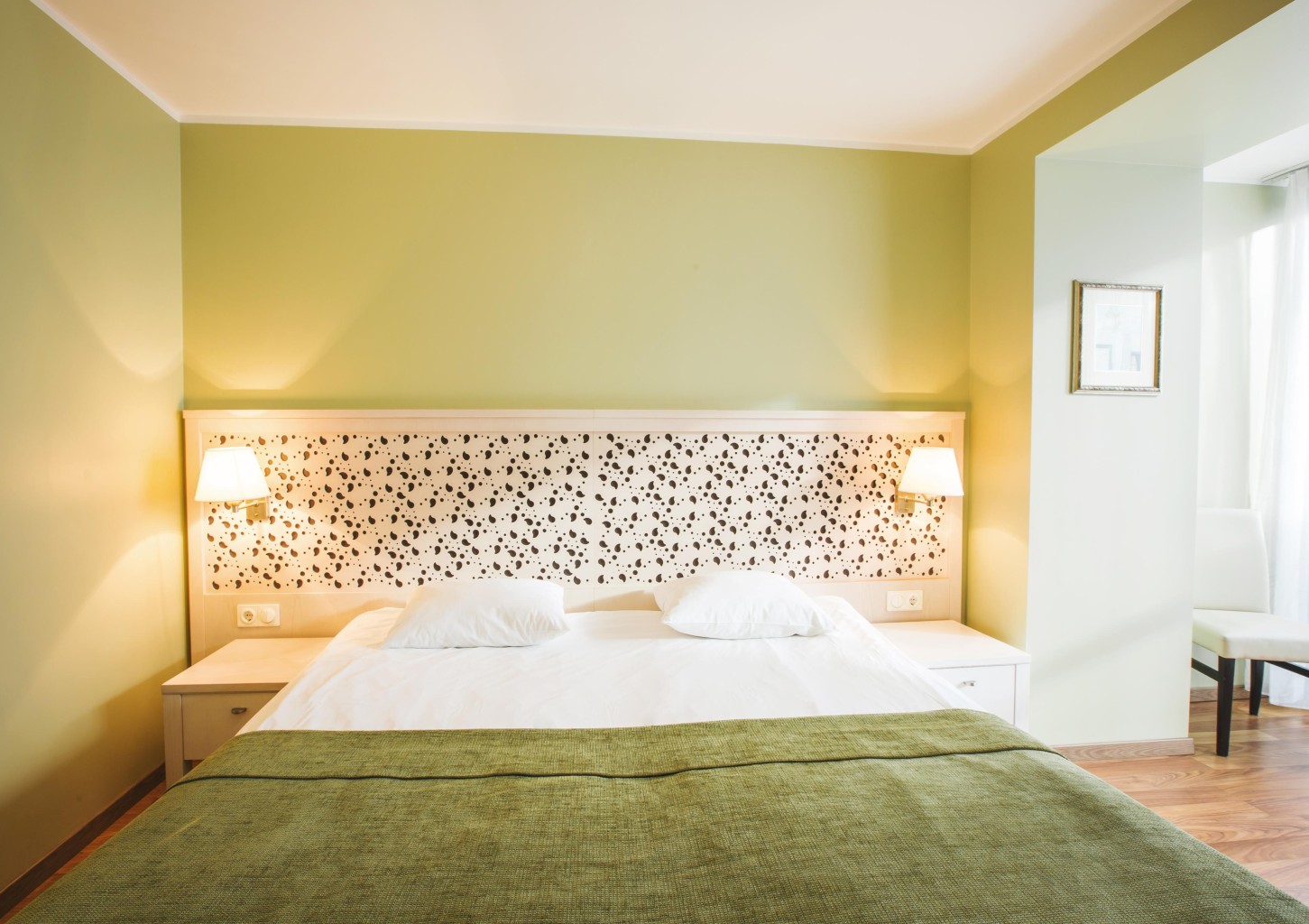 Kevät- ja syyskauden majoituspaketti Standard-huoneessa kahdelle (1 yö) - Hotel Jurmala Spa | Latvia