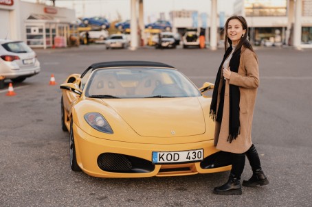 Ferrari-ajopaketti | KymiRing