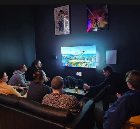 3h peliaikaa Super Stationilla Super Bario:ssa | Helsinki
