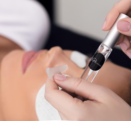 Yumilashes ™ lashlift - ripsien kestotaivutus + kulmien muotoilu ja värjäys | Kokkola
