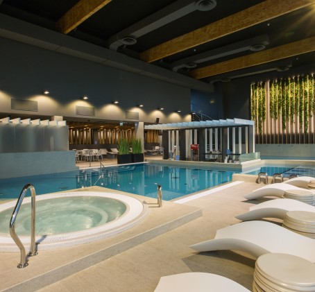 Kevät- ja syyskauden majoituspaketti Comfort-huoneessa kahdelle (1 yö) - Hotel Jurmala Spa | Latvia