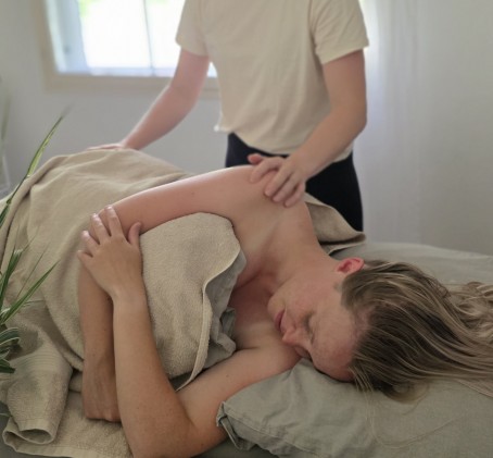 Vyöhyketerapeuttinen raskaushieronta | Nurmijärvi