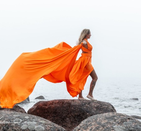 Flying Dress valokuvaus (1hlö) | Espoo | Porvoo
