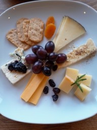 Viinimaistelu ja Pajula Majatalo 10:lle | Järvenpää