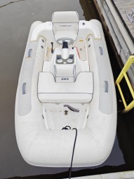 https://www.elamyslahjat.fi/lahjat/vip-jahti-2-5-h/?show=1