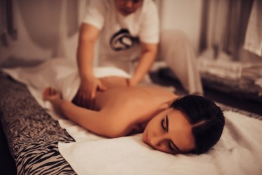 Kokovartalohieronta 60min | Helsinki