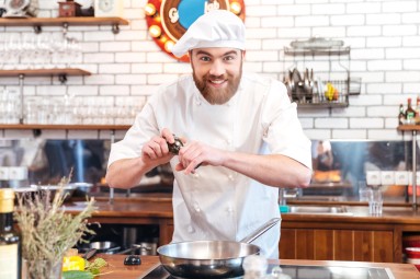 Shitty Dinner kahdelle Bottalla + Viinipaketti | Helsinki