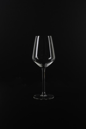 VIP Dine in the Dark - Illallinen pimeässä kahdelle viinipaketilla | Helsinki