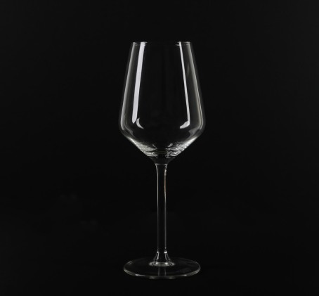 VIP Dine in the Dark - Illallinen pimeässä kahdelle viinipaketilla | Helsinki