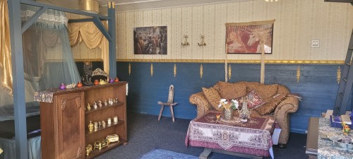 Velholan kiehtova maailma | Tortinmäki