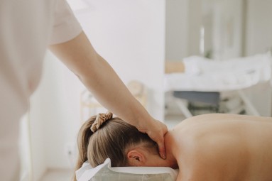 120€ Vapaavalintainen lahjakortti hierontaan – Ole.rento | Espoo