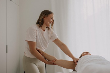 120€ Vapaavalintainen lahjakortti hierontaan – Ole.rento | Espoo