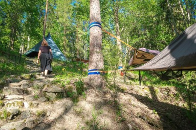 Skytent-yö Nuuksiossa kolmelle | Espoo