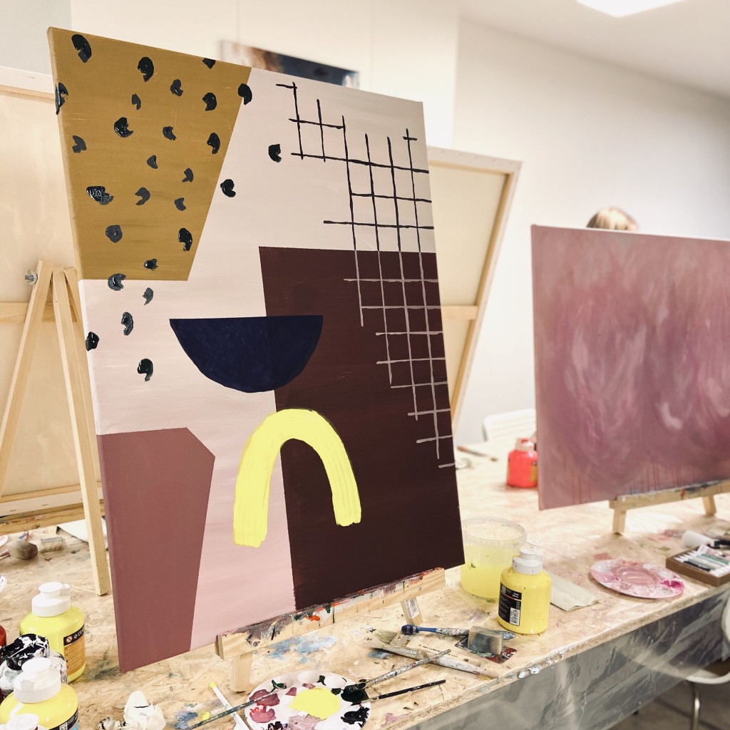 XL Paints and Wine | Helsinki