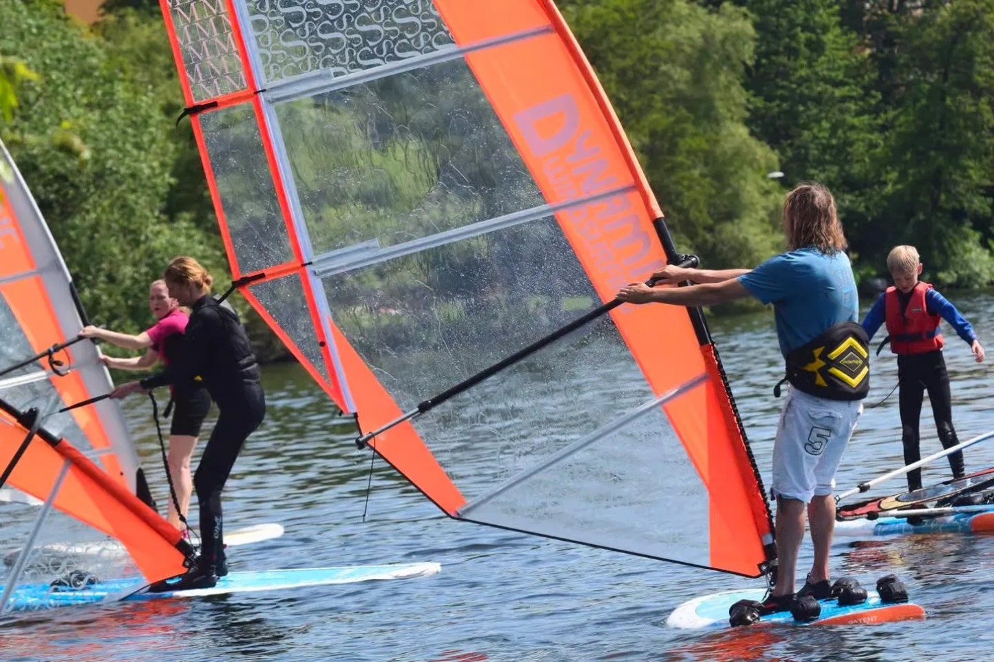 Purjelautailukurssi perheelle (vanhemmat ja lapset) | Dynamic Windsurfing - Costa del Sol, Marbella