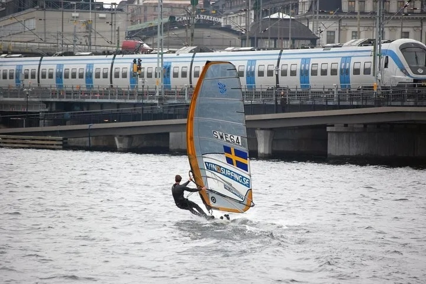 Aloittelijan päivä 1 | Dynamic Windsurfing – Mariehamn, Åland