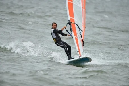Aloittelijan päivä 2 | Dynamic Windsurfing – Mariehamn, Åland
